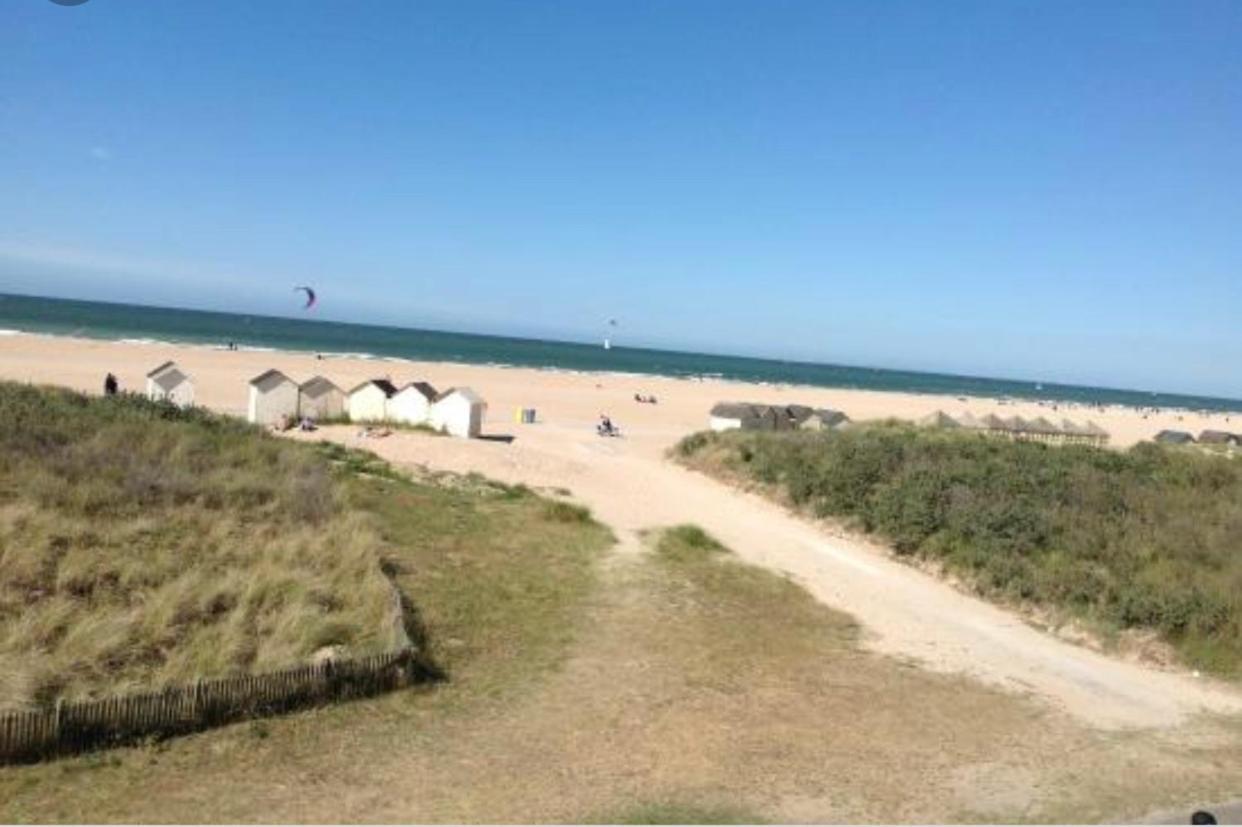 Le Riva Plage Appartement Ouistreham Eksteriør billede